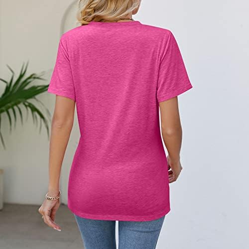 חולצות טריקו לנשים של QCemeni קיץ צמרות עטוף צוואר V צוואר חולצת שרוול קצר 2023 חולצה טי טרנדית סוליד