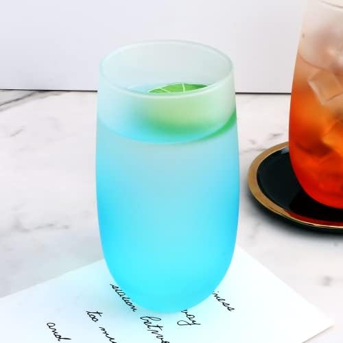 Ufrount 16 גרם כוסות שתייה צבעוניות עם מכסים וקשיות, משקפי כדורסל תוססים סט של 8, כוס זכוכית צבעונית
