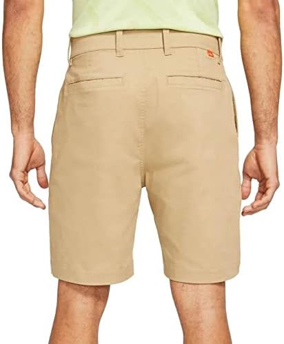 מכנסיים קצרים של גולף צ'ינו בגודל של נייקי דרי-פיט